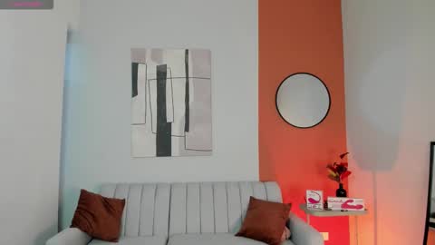 Zuly online show from December 17, 2025, 8:37 pm