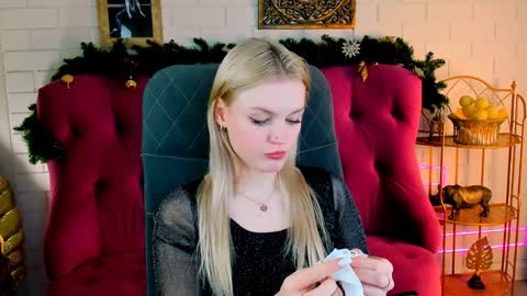 Grace Glamour online show from December 30, 2024, 11:48 am