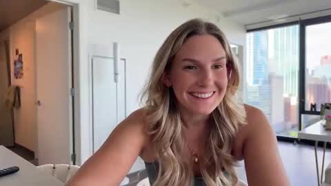 Gracie Mae online show from October 14, 2025, 8:20 pm