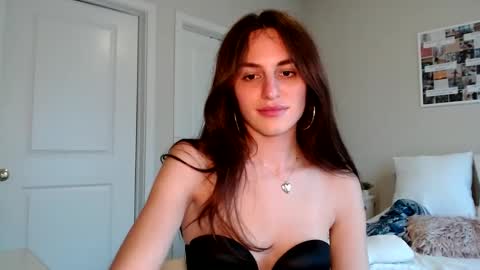 Snapshot of graciesmith27 chatting on February 5, 2025, 10:44 pm Gracie Smith online show from February 5, 2025, 10:44 pm