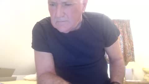 Snapshot of graelle chatting on May 16, 2026, 9:50 am graelle online show from May 16, 2026, 9:50 am