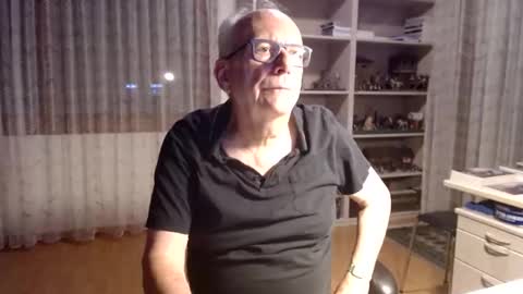 grandpach online show from May 24, 2026, 7:35 am