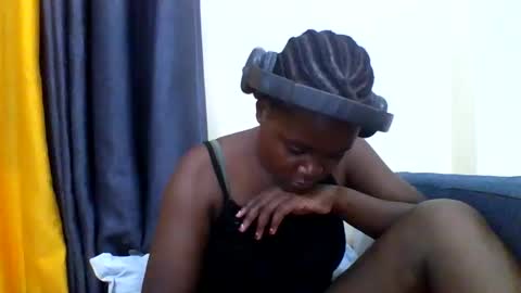 Snapshot of grannylover_ chatting on October 31, 2025, 8:21 pm grannylover_ online show from October 31, 2025, 8:21 pm