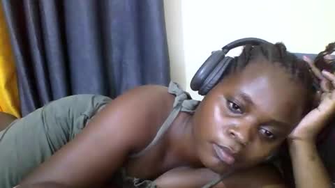 Snapshot of grannylover_ chatting on November 14, 2025, 7:45 pm grannylover_ online show from November 14, 2025, 7:45 pm