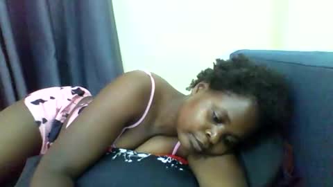 Snapshot of grannylover_ chatting on November 19, 2025, 8:25 am grannylover_ online show from November 19, 2025, 8:25 am