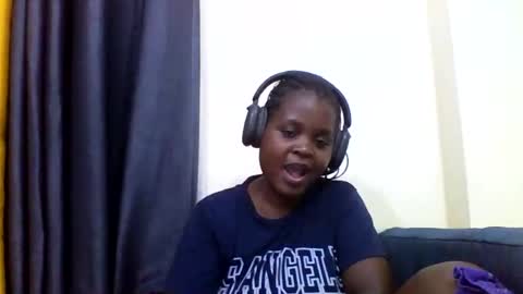 Snapshot of grannylover_ chatting on December 14, 2025, 5:40 pm grannylover_ online show from December 14, 2025, 5:40 pm