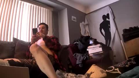 Snapshot of gratiotony chatting on February 5, 2026, 10:25 pm Get US to 1000 you wont be disapointed online show from February 5, 2026, 10:25 pm
