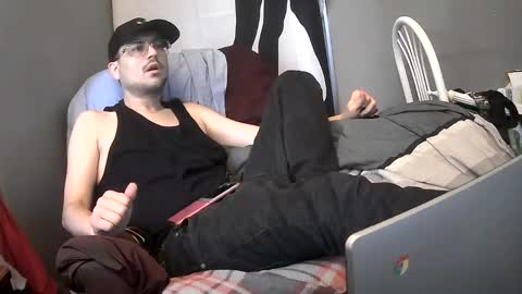 Snapshot of gratiotony chatting on April 19, 2026, 4:39 pm Get US to 1000 you wont be disapointed online show from April 19, 2026, 4:39 pm