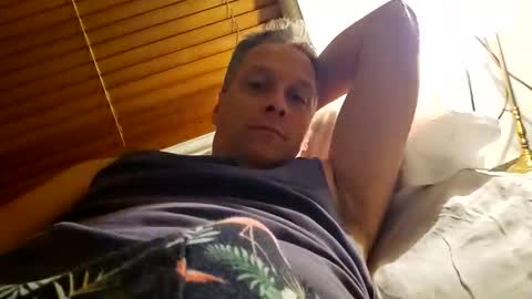 Snapshot of grattitude chatting on October 9, 2025, 1:31 pm grattitude online show from October 9, 2025, 1:31 pm