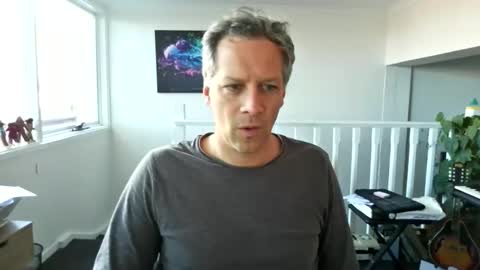 Snapshot of grattitude chatting on December 1, 2025, 10:26 pm grattitude online show from December 1, 2025, 10:26 pm