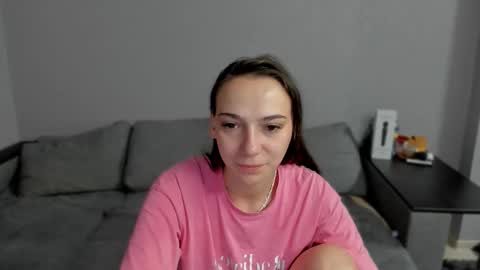 Anna online show from March 9, 2026, 2:04 am