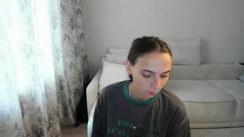 Anna online show from April 16, 2026, 12:22 am