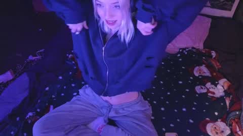 Snapshot of graylovescookies chatting on December 27, 2024, 9:00 pm graylovescookies online show from December 27, 2024, 9:00 pm