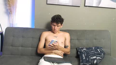 grecia_millercol online show from January 30, 2025, 12:16 pm