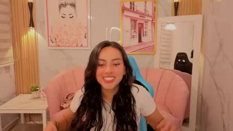 Snapshot of grecia_soler_a chatting on April 8, 2026, 1:00 pm Grecia online show from April 8, 2026, 1:00 pm