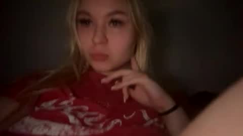 Lina 3 online show from April 6, 2026, 9:38 pm