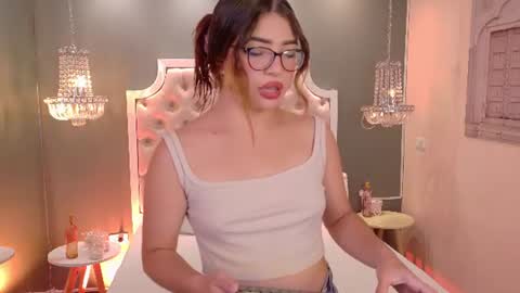 Snapshot of green_love_ chatting on July 13, 2026, 1:25 pm Greenlove online show from July 13, 2026, 1:25 pm
