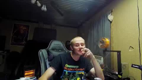 Greenlungs8195 online show from October 11, 2025, 6:34 am