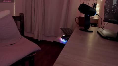 Snapshot of greenwine_gh chatting on December 5, 2025, 4:10 am Medussa online show from December 5, 2025, 4:10 am