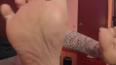 Snapshot of greenwine_gh chatting on December 21, 2025, 2:08 am Medussa online show from December 21, 2025, 2:08 am