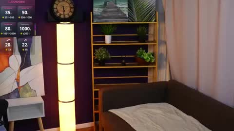 Ivy online show from November 21, 2025, 5:28 am