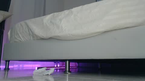 Snapshot of greta_bellucci chatting on December 11, 2024, 12:12 am Greta online show from December 11, 2024, 12:12 am