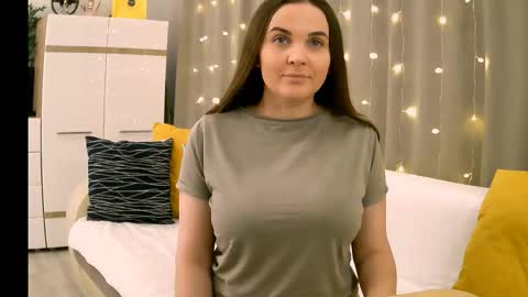 Snapshot of gretagrant chatting on October 27, 2025, 2:59 am GretaGrant online show from October 27, 2025, 2:59 am