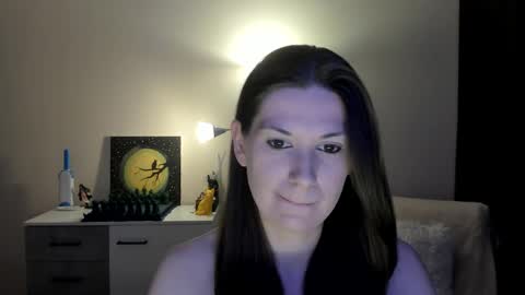 Snapshot of gretamiln chatting on October 22, 2025, 7:35 pm Greta online show from October 22, 2025, 7:35 pm