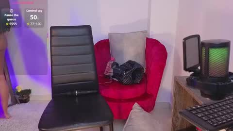 Jenny online show from September 19, 2025, 10:38 am