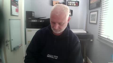 greyfox_6000 online show from March 12, 2025, 12:26 pm