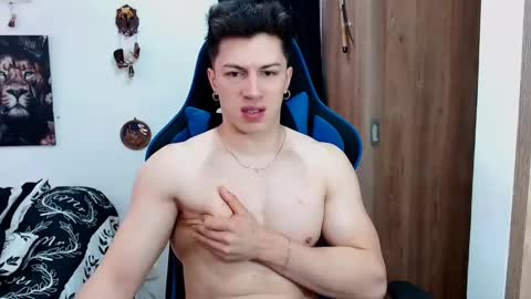 Snapshot of griego01 chatting on December 9, 2024, 5:19 pm griego01 online show from December 9, 2024, 5:19 pm