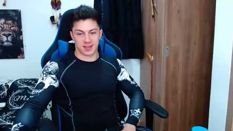 Snapshot of griego01 chatting on December 10, 2024, 9:00 pm griego01 online show from December 10, 2024, 9:00 pm