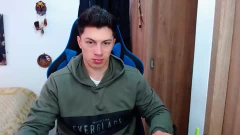 Snapshot of griego01 chatting on December 13, 2024, 7:10 pm griego01 online show from December 13, 2024, 7:10 pm