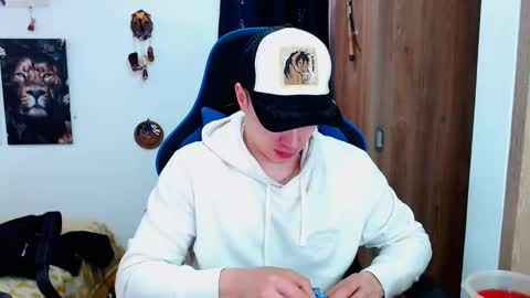 Snapshot of griego01 chatting on December 16, 2024, 5:43 pm griego01 online show from December 16, 2024, 5:43 pm