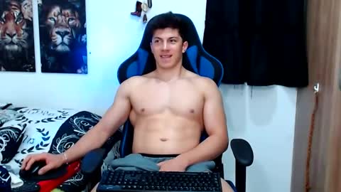 Snapshot of griego01 chatting on February 28, 2025, 1:37 am griego01 online show from February 28, 2025, 1:37 am