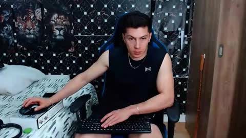 Snapshot of griego01 chatting on May 6, 2026, 6:41 am griego01 online show from May 6, 2026, 6:41 am