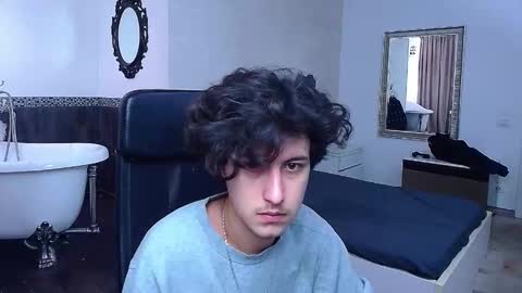 Snapshot of griffindane chatting on February 4, 2026, 7:36 am GriffinDane online show from February 4, 2026, 7:36 am