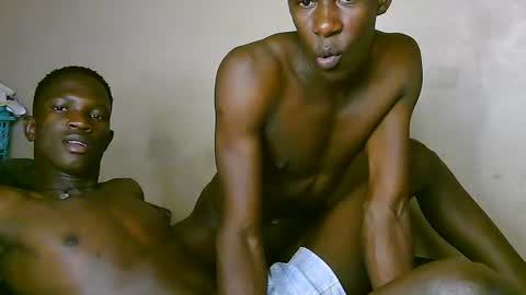 Snapshot of grillzhotz chatting on July 6, 2026, 8:33 am grillzhotz online show from July 6, 2026, 8:33 am
