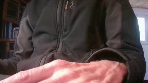 Snapshot of grimbergen123 chatting on November 9, 2025, 4:05 pm Grim online show from November 9, 2025, 4:05 pm