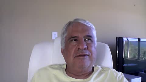 Snapshot of grisa01 chatting on March 23, 2026, 1:15 pm grisa01 online show from March 23, 2026, 1:15 pm