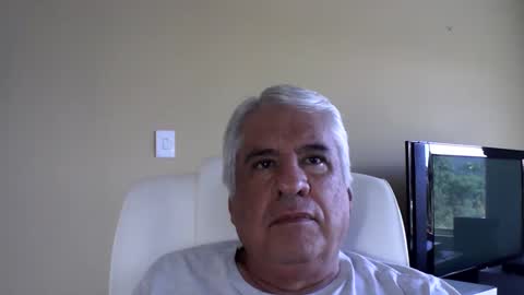 Snapshot of grisa01 chatting on April 3, 2026, 12:47 pm grisa01 online show from April 3, 2026, 12:47 pm