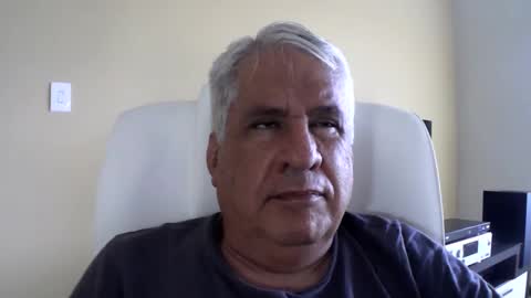 Snapshot of grisa01 chatting on April 13, 2026, 1:05 pm grisa01 online show from April 13, 2026, 1:05 pm