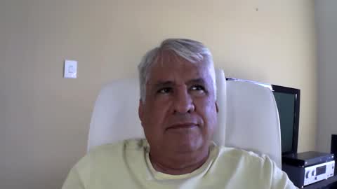 Snapshot of grisa01 chatting on April 15, 2026, 1:07 pm grisa01 online show from April 15, 2026, 1:07 pm
