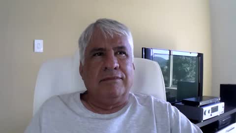 Snapshot of grisa01 chatting on April 27, 2026, 1:31 pm grisa01 online show from April 27, 2026, 1:31 pm