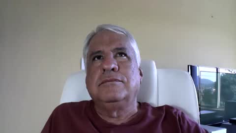 Snapshot of grisa01 chatting on April 28, 2026, 12:32 pm grisa01 online show from April 28, 2026, 12:32 pm