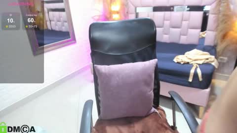 Snapshot of griselle_rousse chatting on December 4, 2025, 7:55 pm online show from December 4, 2025, 7:55 pm