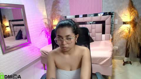 Snapshot of griselle_rousse chatting on February 11, 2026, 8:58 pm online show from February 11, 2026, 8:58 pm