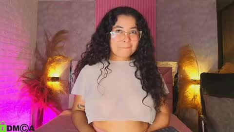 Snapshot of griselle_rousse chatting on June 1, 2026, 8:10 pm online show from June 1, 2026, 8:10 pm