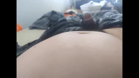 Snapshot of growingcubbear chatting on January 16, 2026, 3:38 pm growingcubbear online show from January 16, 2026, 3:38 pm