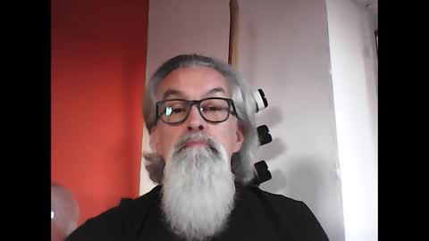 Snapshot of grybear60 chatting on January 16, 2025, 4:07 pm Grybear online show from January 16, 2025, 4:07 pm